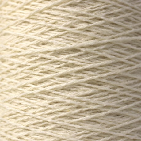 【在庫限り】 un-dyed Wool / 1/5nm (中細) / 200g (約1,000m)巻き 【工場の残り糸】