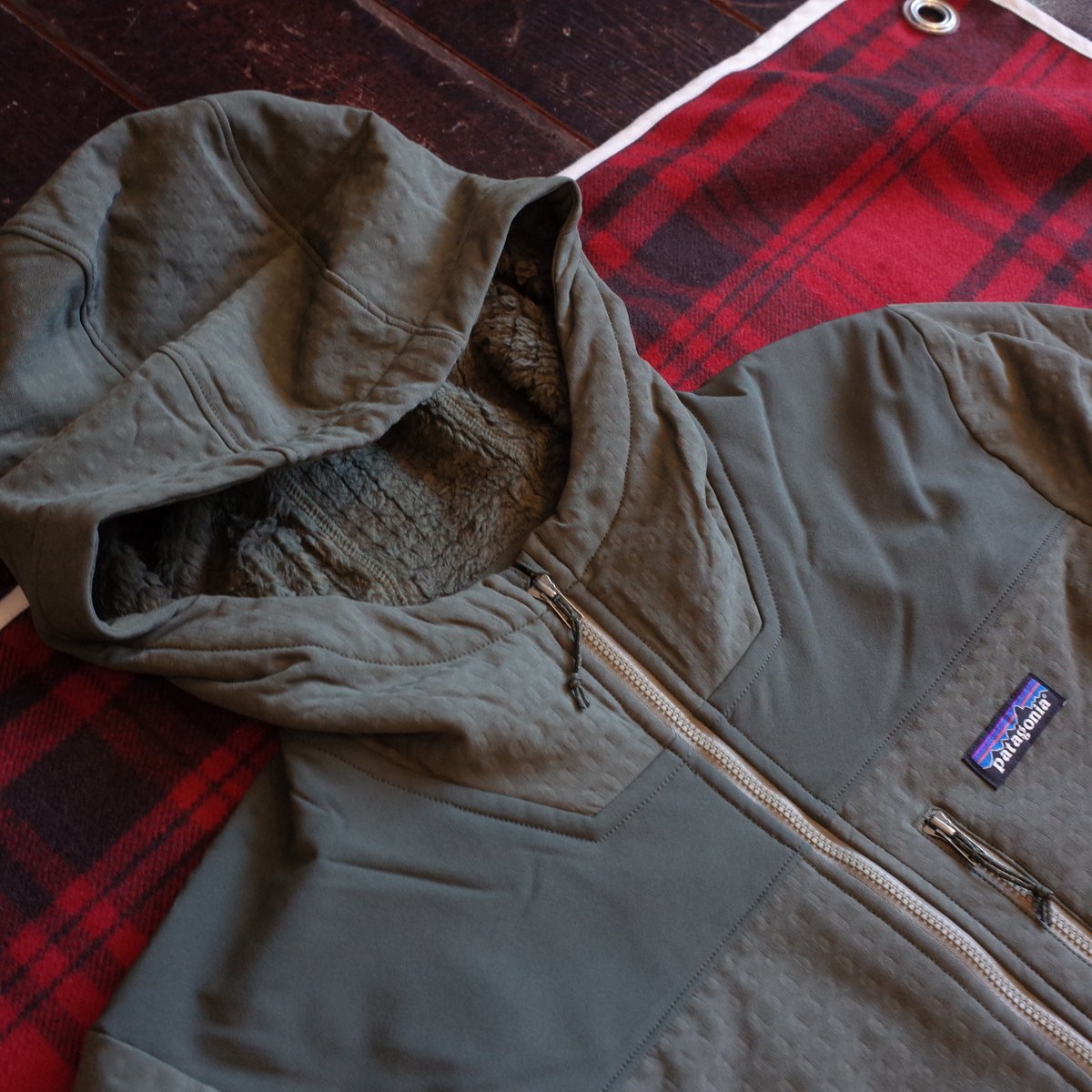 Patagonia R2 TechFace P/O | MAPS E-Shop