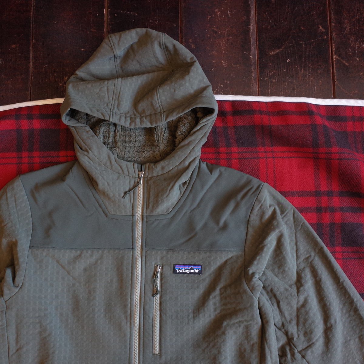 Patagonia R2 TechFace P/O | MAPS E-Shop