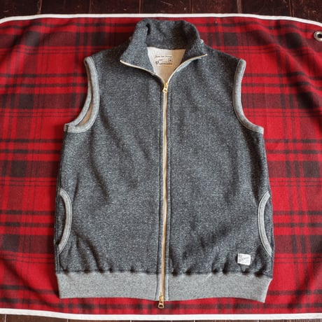 Kepani  PINACLE PARK STAND COLLAR ZIP WAISTCOAT