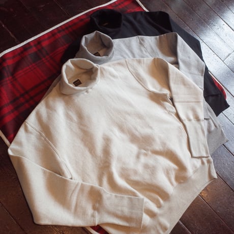 *A VONTADE  Turtle Neck Sweat