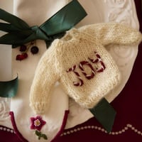 予約【Shirley Bredal】Sweater ornament Joy