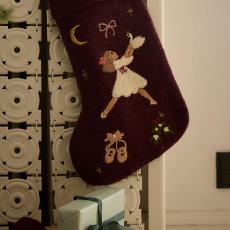 予約【Shirley Bredal】Odette 1 Stocking / Dark Grape