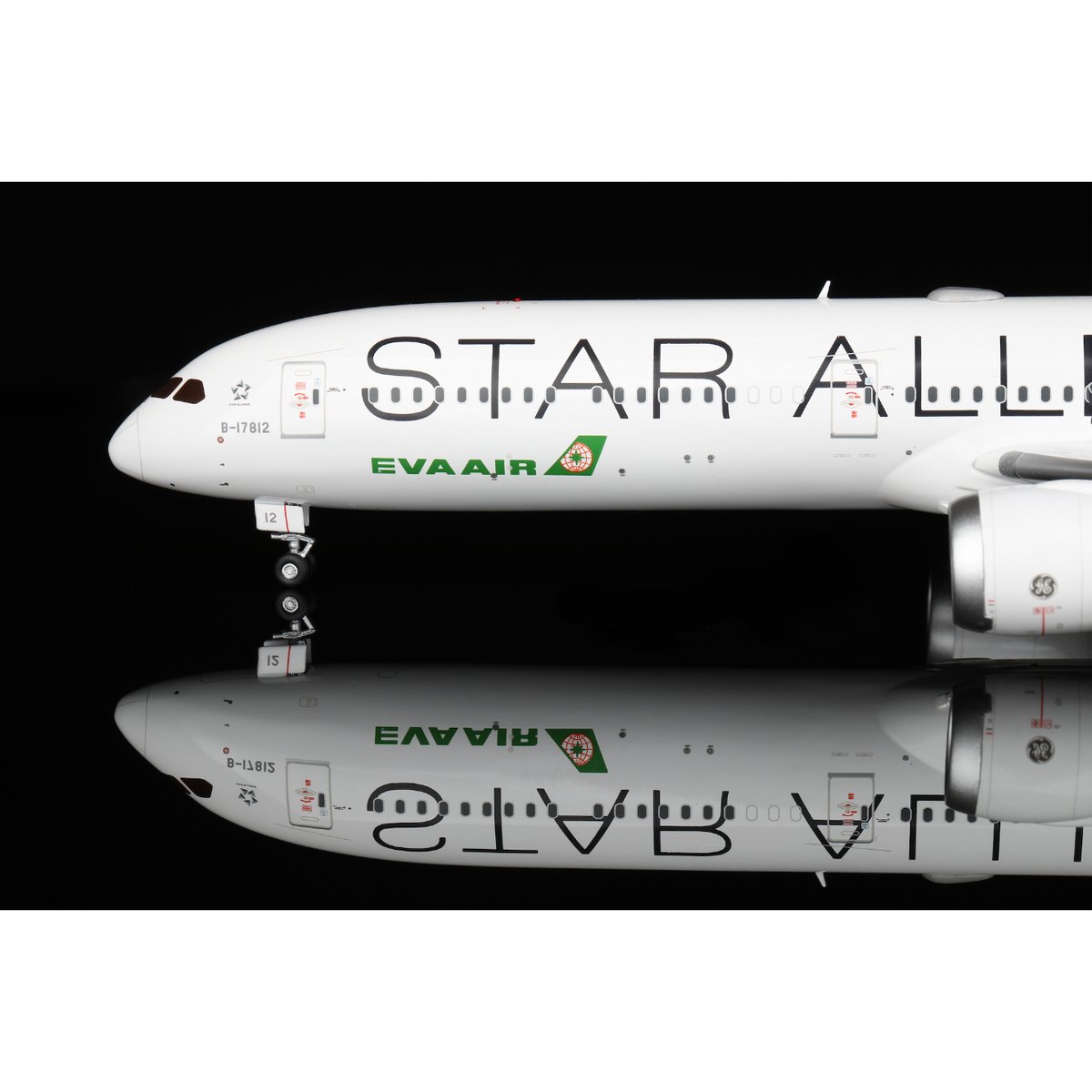 特価商品】【お取り寄せ商品】1/200 787-10 エバー航空「スター