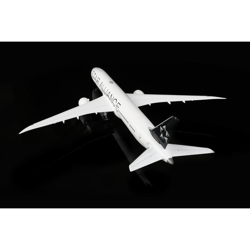 特価商品】【お取り寄せ商品】1/200 787-10 エバー航空「スター
