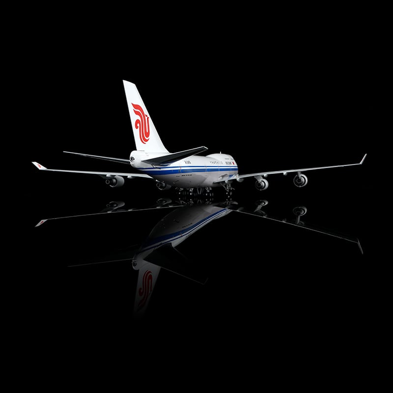 お取り寄せ商品】1/200 747-400 中国国際航空 B-2456 | ひこーきち