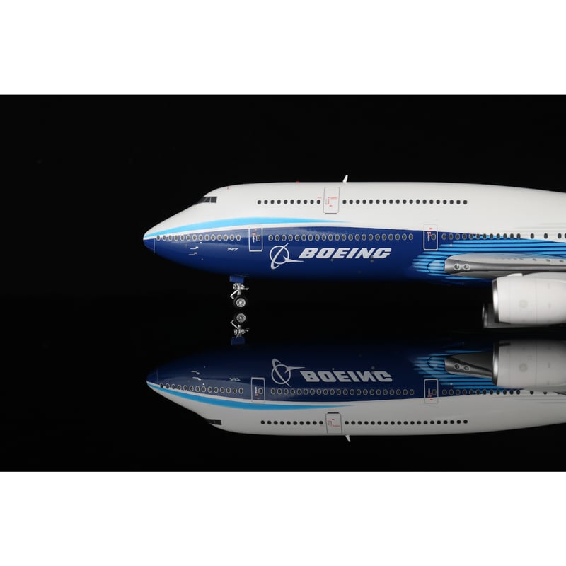 特価商品】【お取り寄せ商品】1/200 747-8 ボーイング社「ハウスカラー
