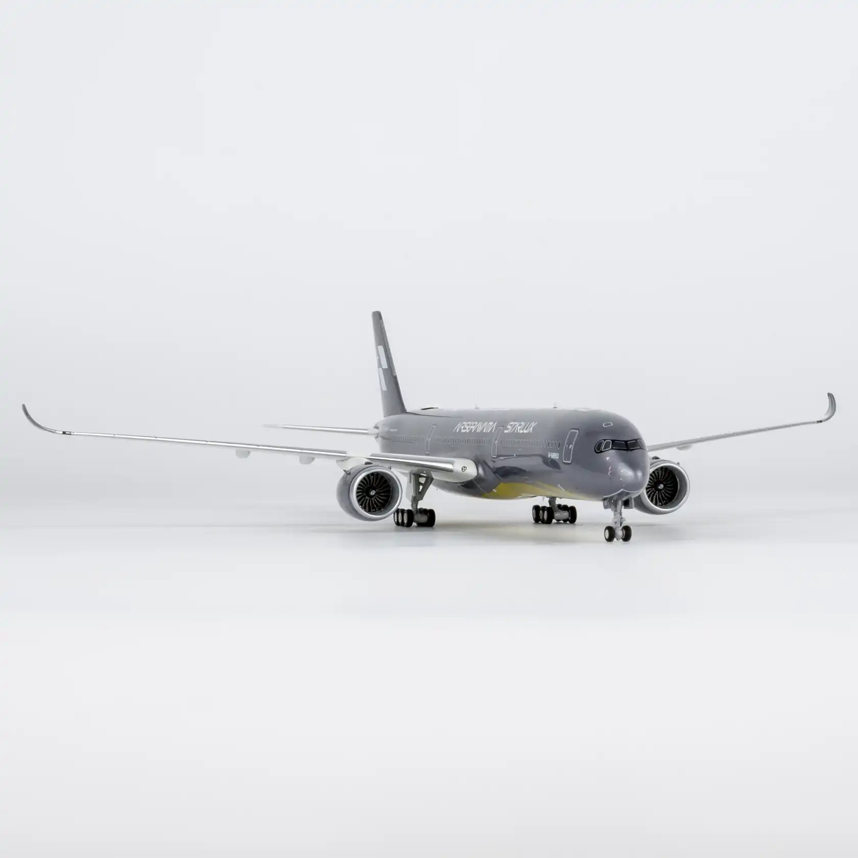 NG Models 1/400 A350-1000 スターラックス航空「AIRSORA