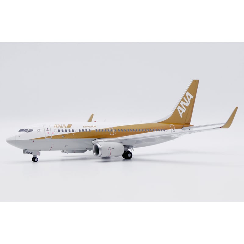 非売品・新商品情報】1/200 737-700 ANA「ゴールドジェット特別塗装機」