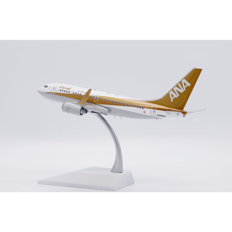 非売品・新商品情報】1/200 737-700 ANA「ゴールドジェット特別塗装機」