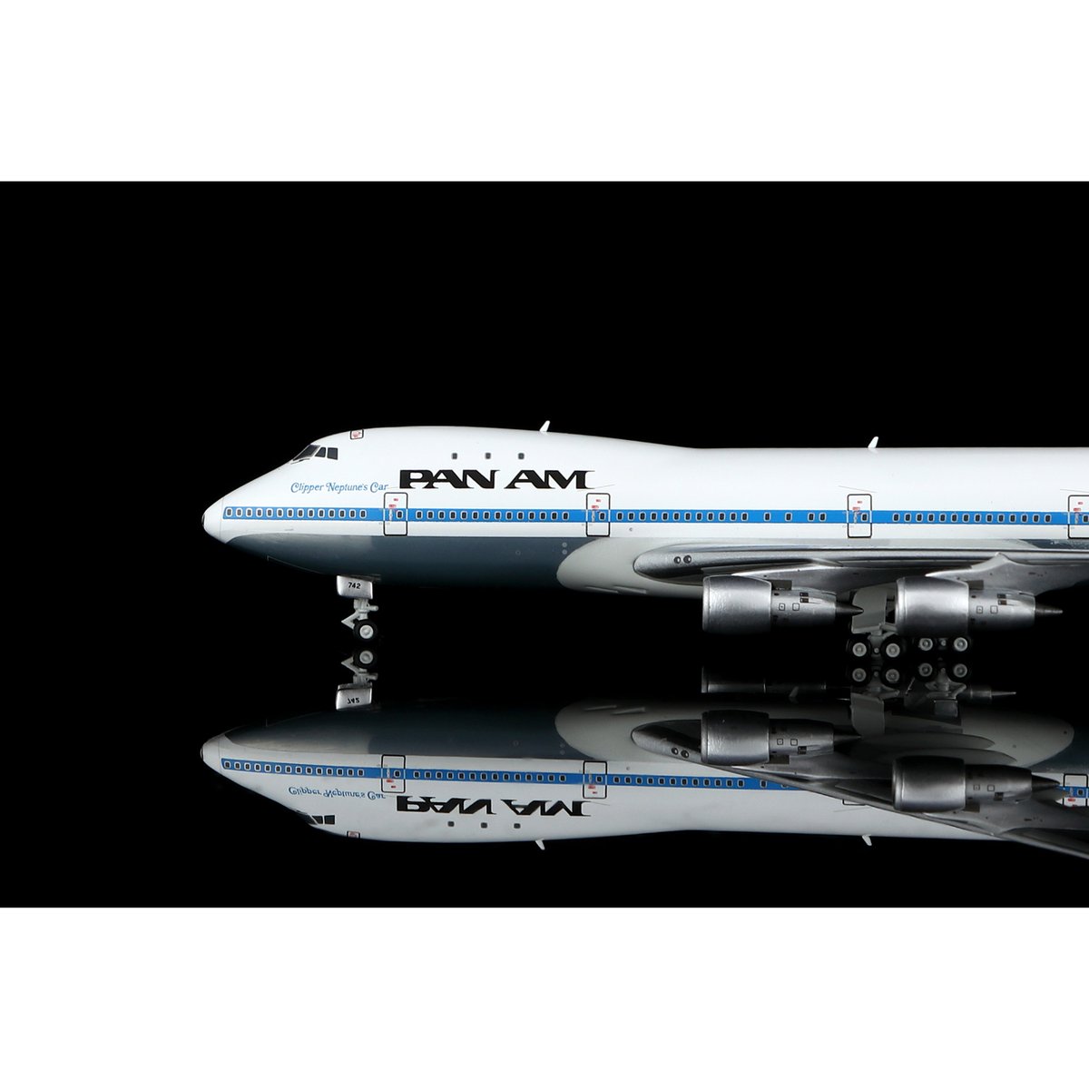 お取り寄せ商品】1/400 747-100 パンアメリカン航空「Clipper Nept