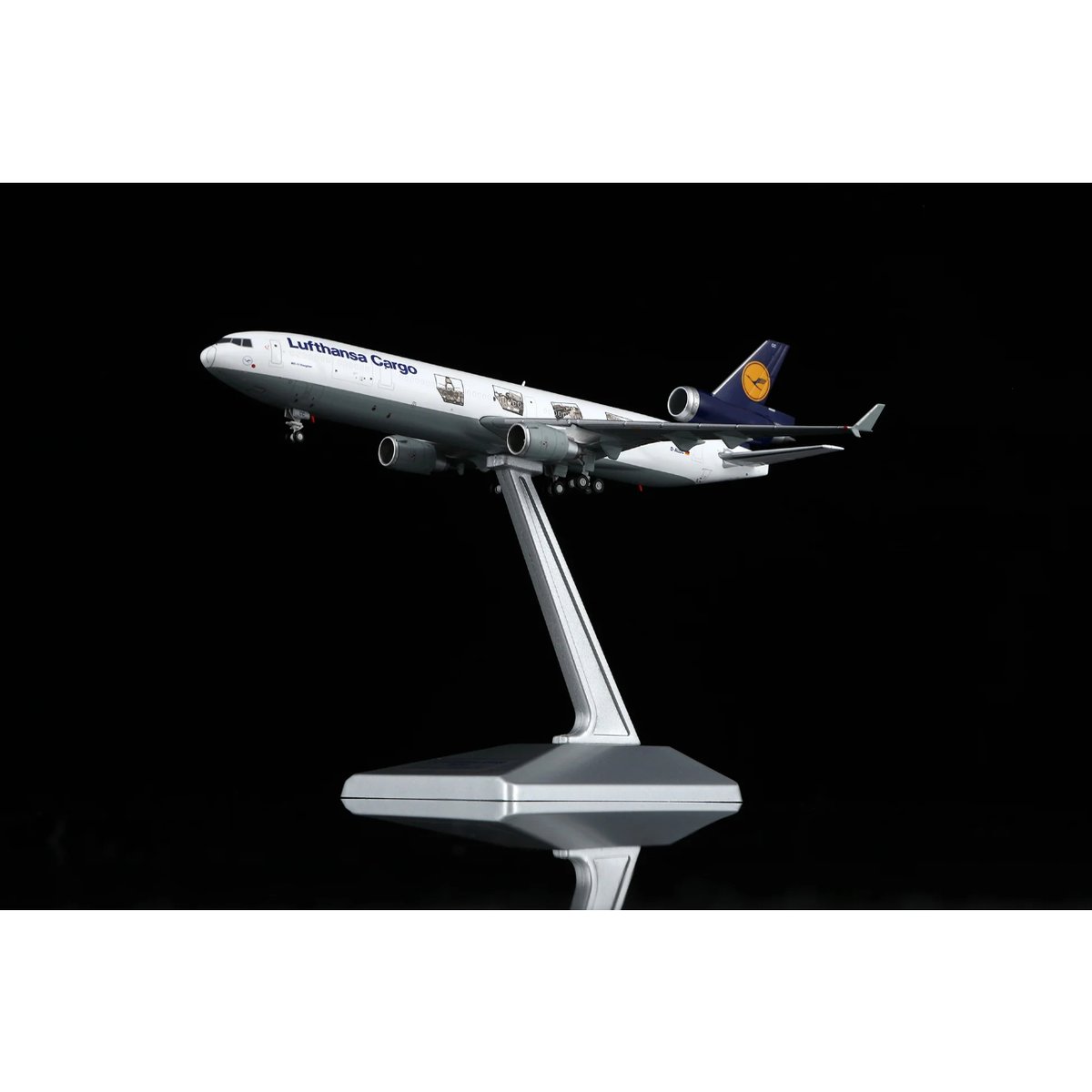 YY Wings 1/400 MD-11 ルフトハンザドイツ航空「ドイツ航空貨物100周年