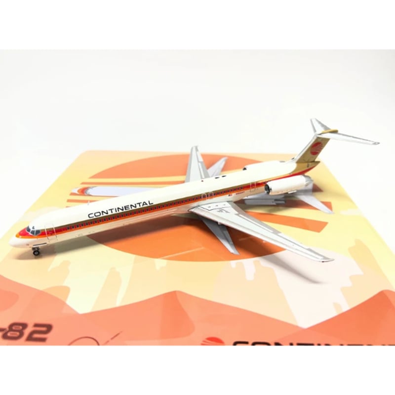 Jet-X Models 1/200 MD-82 コンチネンタル航空 N816NY ポリッシュ
