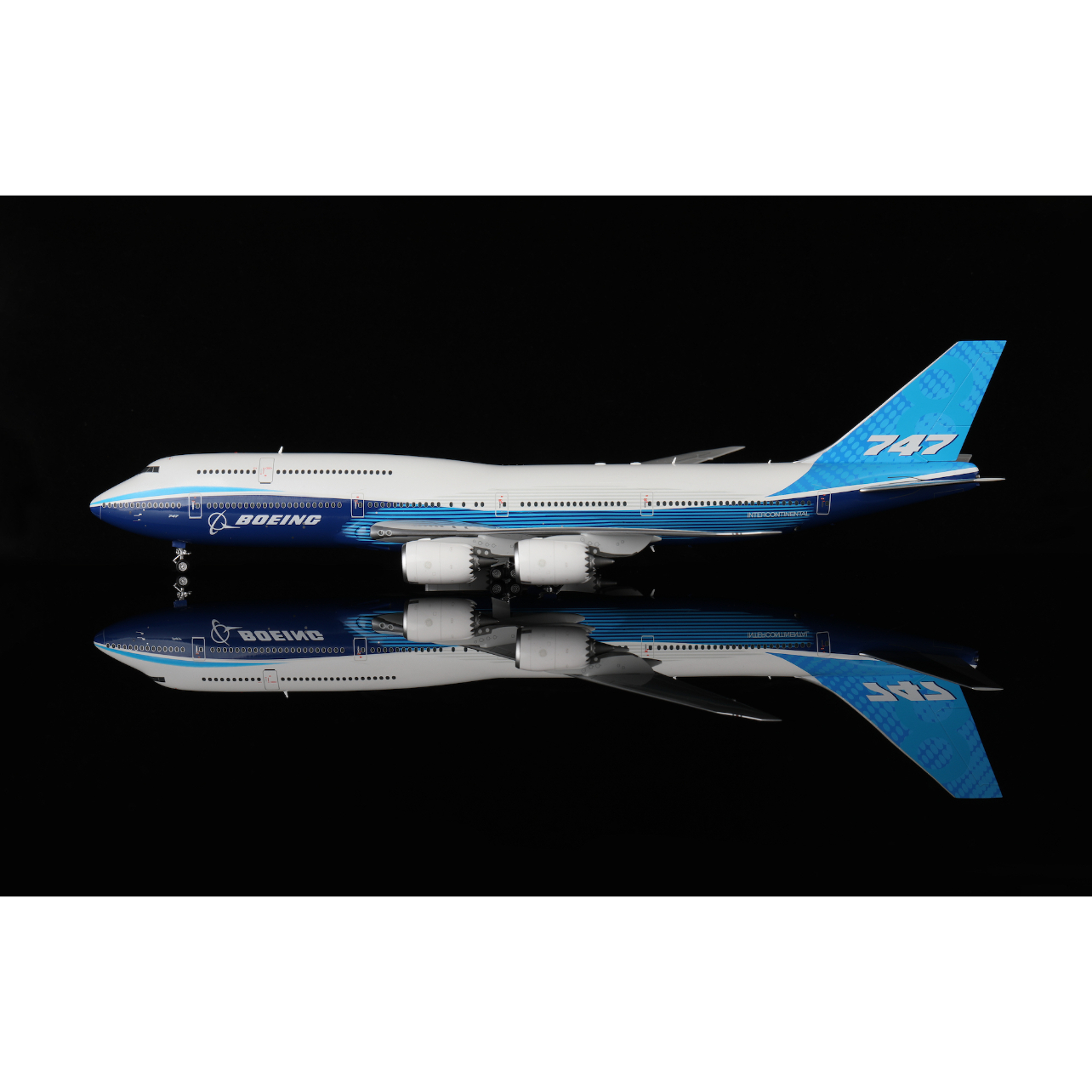ボーイング747-8 スケール1：200 ハウスカラー モデル 航空機 original