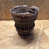 淡海陶芸研究所　錆白泥彫筒鉢