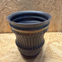 淡海陶芸研究所　泥象嵌彫筒鉢