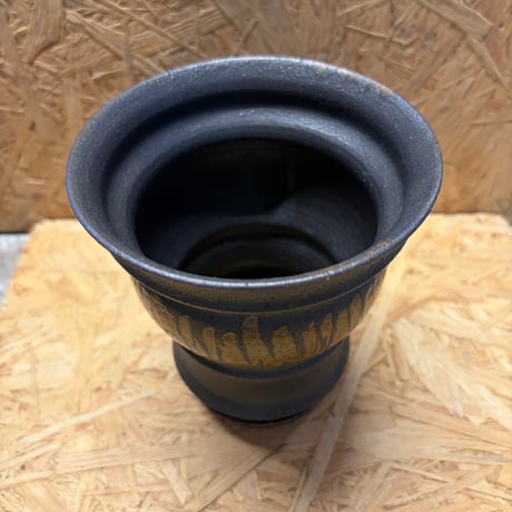 淡海陶芸研究所　泥象嵌筒鉢