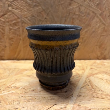 淡海陶芸研究所　泥嵌彫筒鉢
