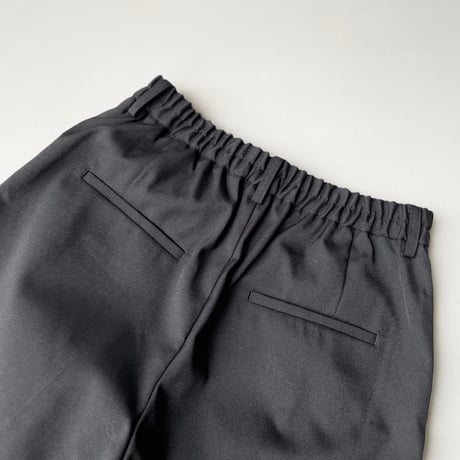 HELIOPOLE シャンブレーギャバタックパンツ