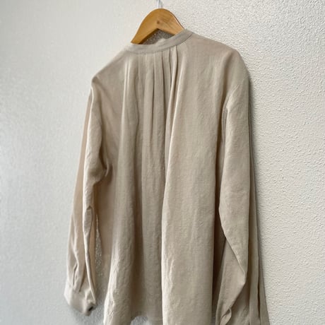 タグ付き未使用品 / 人気完売品 / HUIS ウォッシャブルウールタックブラウス