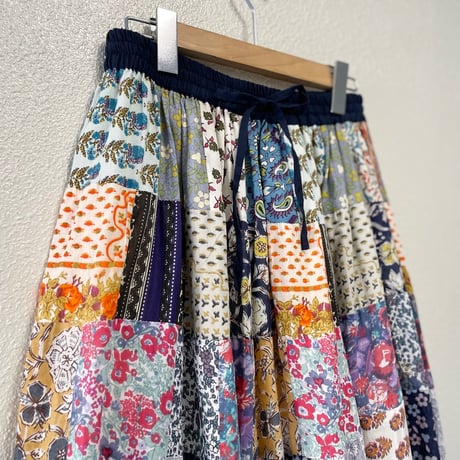 人気即完売品 / 希少品 タグ付き未使用品 / 2023SS nest Robe パッチワークASSORTスカート