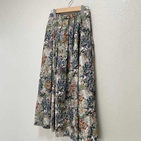 2024AW / l'atelier du savon 森とお花のつぎはぎプリント シャツコールスカート
