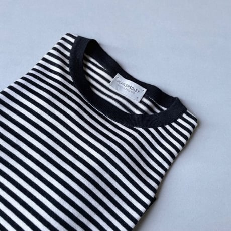 JOHN SMEDLEY 細ボーダーニット