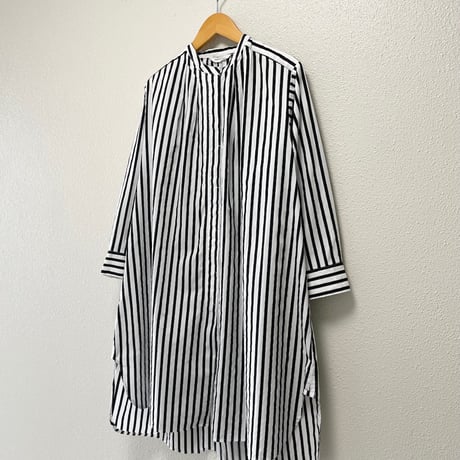 Hands of Creation バックタックチュニック丈スタンドシャツ