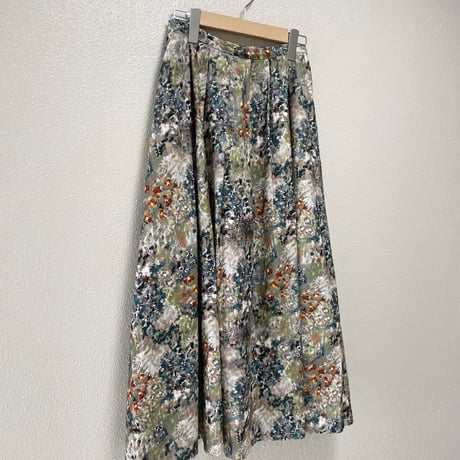 2024AW / l'atelier du savon 森とお花のつぎはぎプリント シャツコールスカート