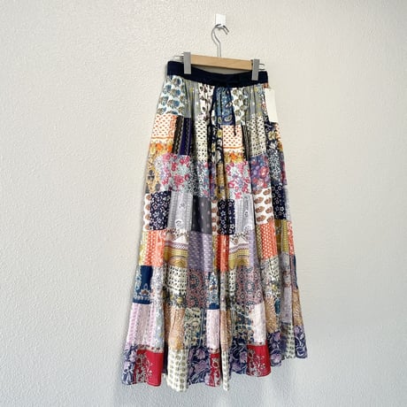 人気即完売品 / 希少品 タグ付き未使用品 / 2023SS nest Robe パッチワークASSORTスカート