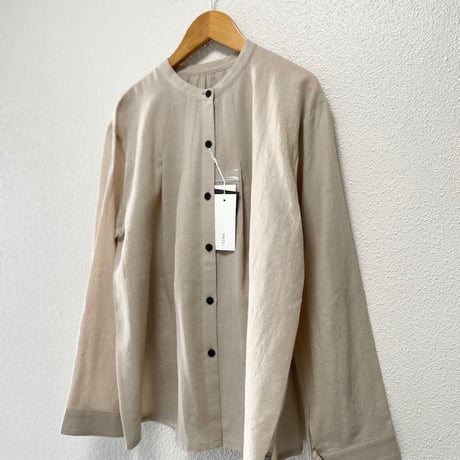 タグ付き未使用品 / 人気完売品 / HUIS ウォッシャブルウールタックブラウス