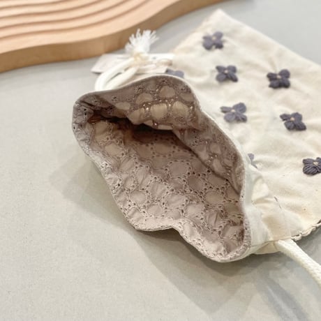 atelier N 小花の刺繍巾着