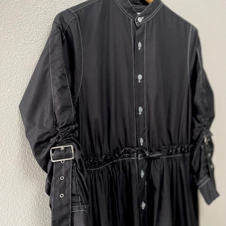 COMME des GARCONS Noir Kei Ninomiya ベルト スリーブ ノーカラーワンピース