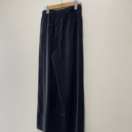 販売継続品 / IKITSUKE ギャザーワイドパンツ 【ブラック】