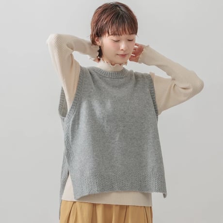 【4色展開】サイドスリットニットベスト