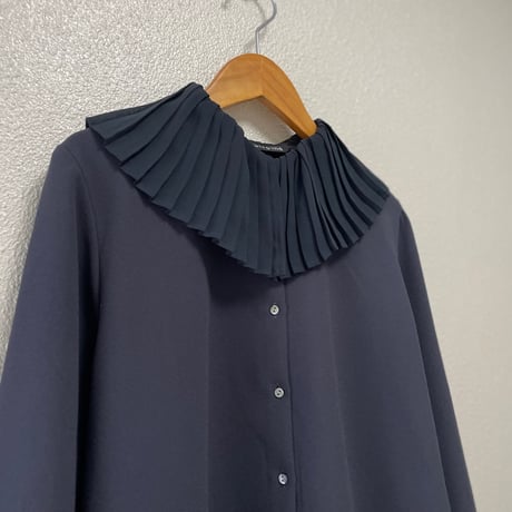 2024AW / 人気完売品 mizuiro ind プリーツカラーシャツ