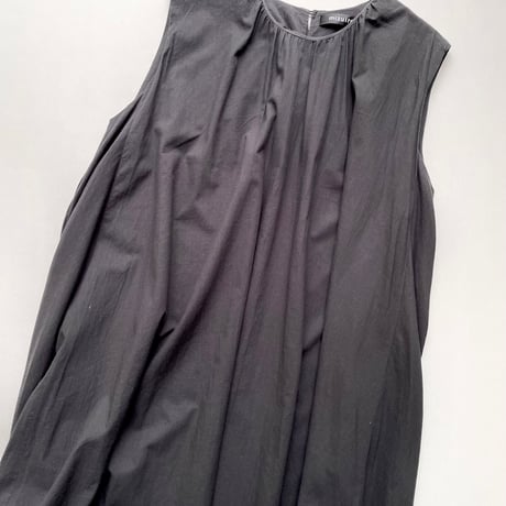 mizuiro ind ギャザーネックロングワンピース 【ブラック】