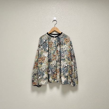 2024AW / l'atelier du savon 森とお花のつぎはぎプリント シャツコールブラウス