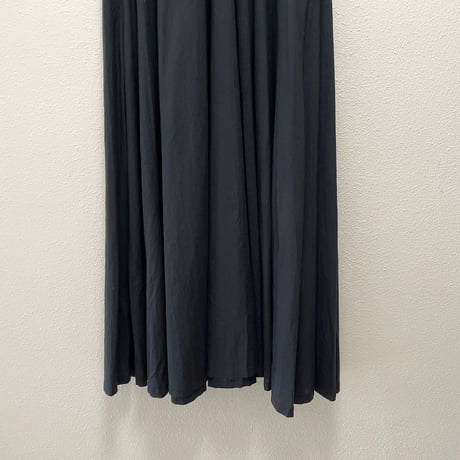 mizuiro ind ギャザーネックロングワンピース 【ブラック】