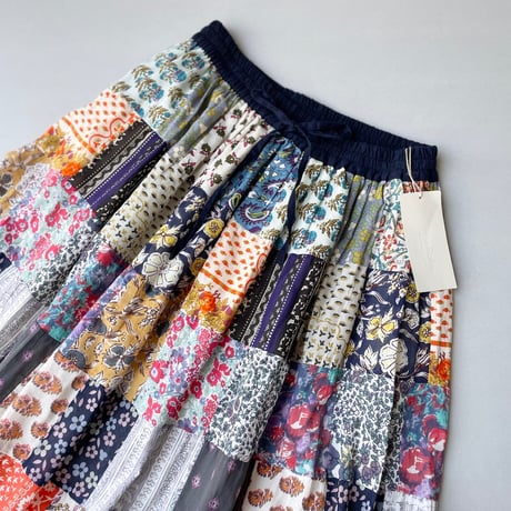 人気即完売品 / 希少品 タグ付き未使用品 / 2023SS nest Robe パッチワークASSORTスカート