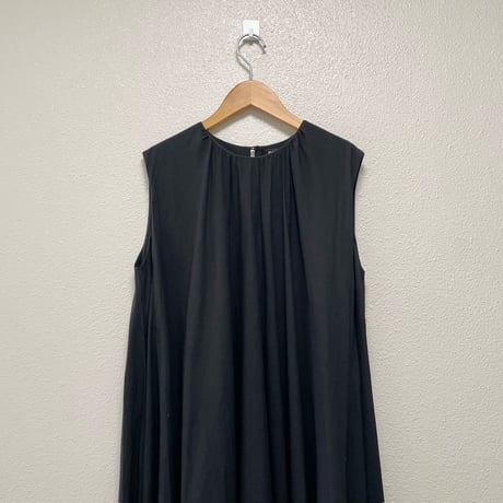 mizuiro ind ギャザーネックロングワンピース 【ブラック】