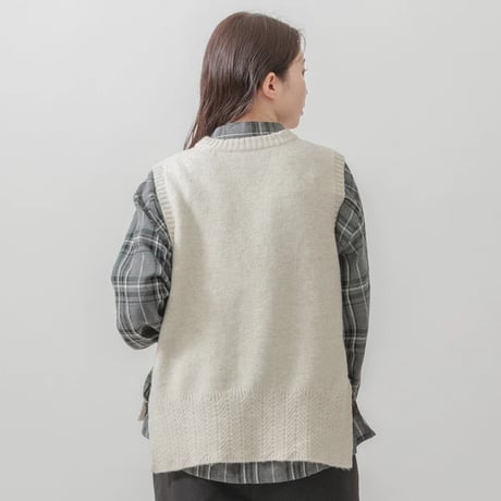 【4色展開】サイドスリットニットベスト