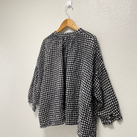 Veritecoeur リネンウールチェックブラウス