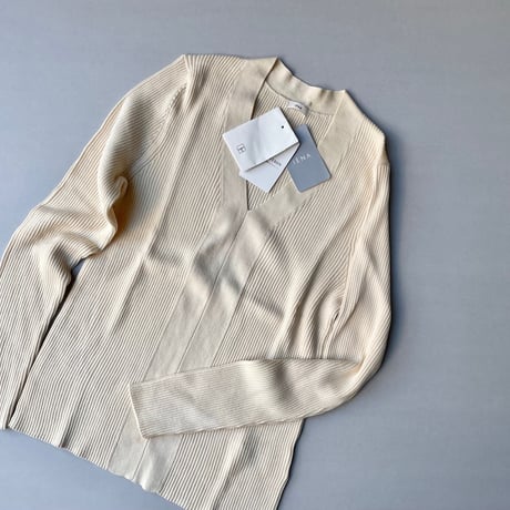 タグ付き未使用品 / IENA イタリアシCOリブVネックプルオーバー 【アイボリー】