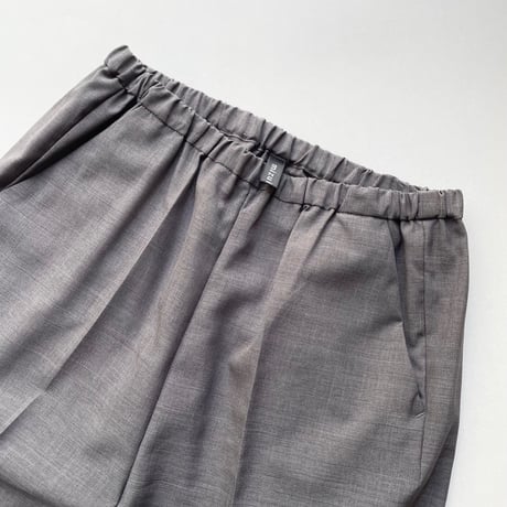 mizuiroind センタープレスワイドスラックス