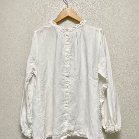販売継続品 / nest Robe リネンスタンドフリルブラウス