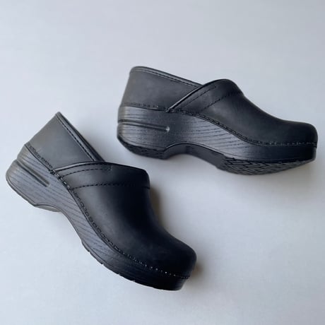 販売継続品 /  dansko Professional コンフォートシューズ ＜Black Oiled＞