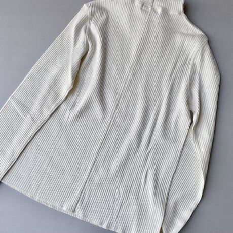 タグ付き未使用品 / 販売継続品 / SHINZONE ハイネックリブ プルオーバー