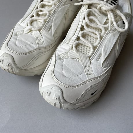 人気完売品 / NIKE TC 7900 スニーカー