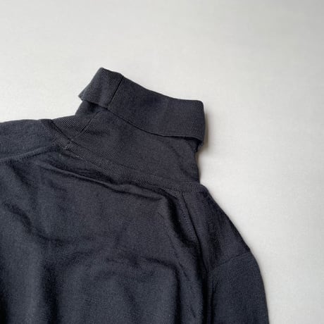 定番品/ 現行販売モデル JOHN SMEDLEY 30ゲージタートルネック 長袖ニットプルオーバー